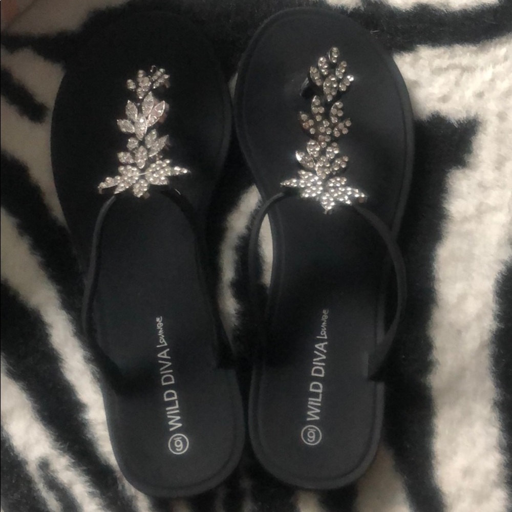 Sandals - Picture 3 of 5